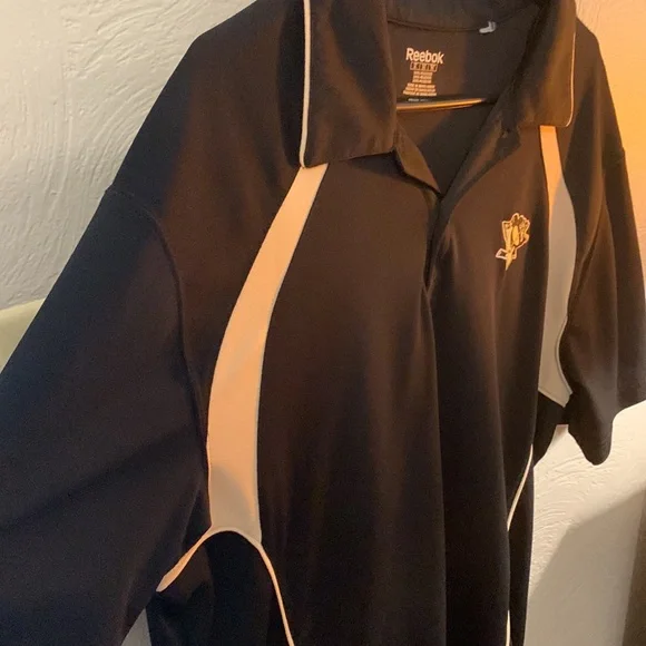 Pittsburgh penguin Reebok polo shirt, extra-large, black with gold trim - Picture 6 of 6